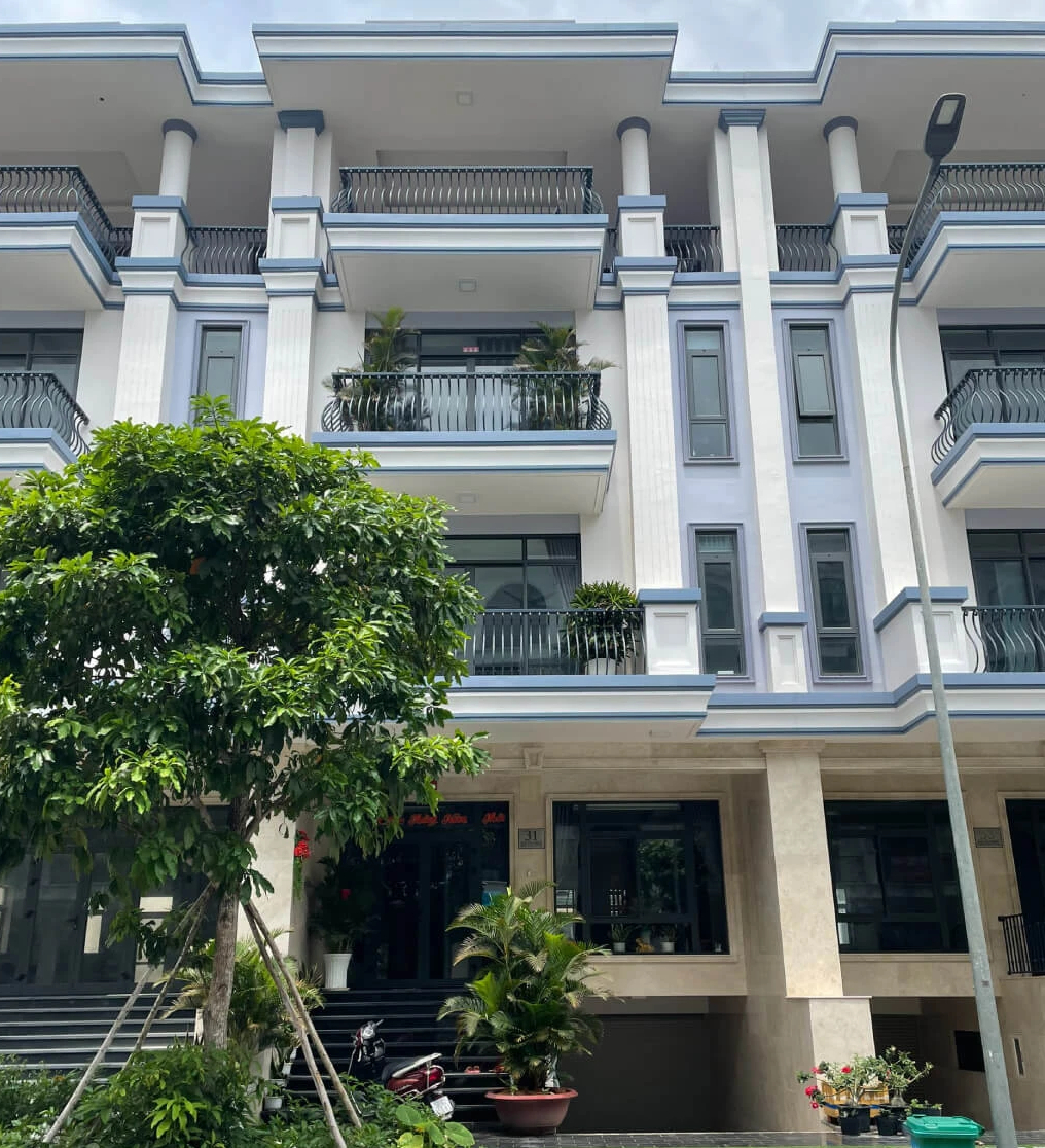 Cho thuê văn phòng trệt + tầng 2 DT 7x22m